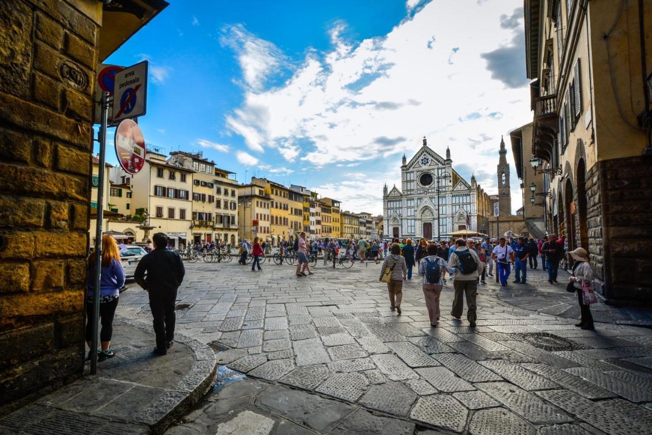 Historic Center Palace - Huge 4 Bedrooms Santa Croce Apartment - By Likehome피렌체 외부 사진